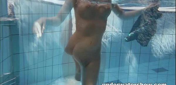  Zuzanna is swimming in pantyhose in the pool
